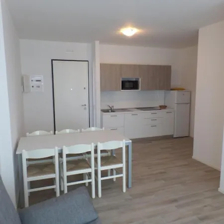 Ideal Getaway Flat With Pool And Parking Διαμέρισμα *