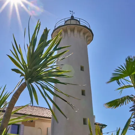 Ideal Getaway Flat With Pool And Parking * Μπιμπιόνε