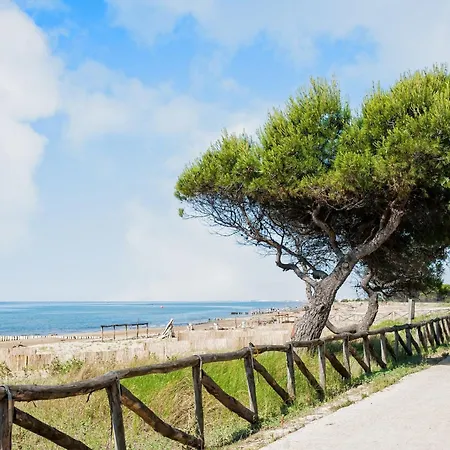Διαμέρισμα Ideal Getaway Flat With Pool And Parking Μπιμπιόνε